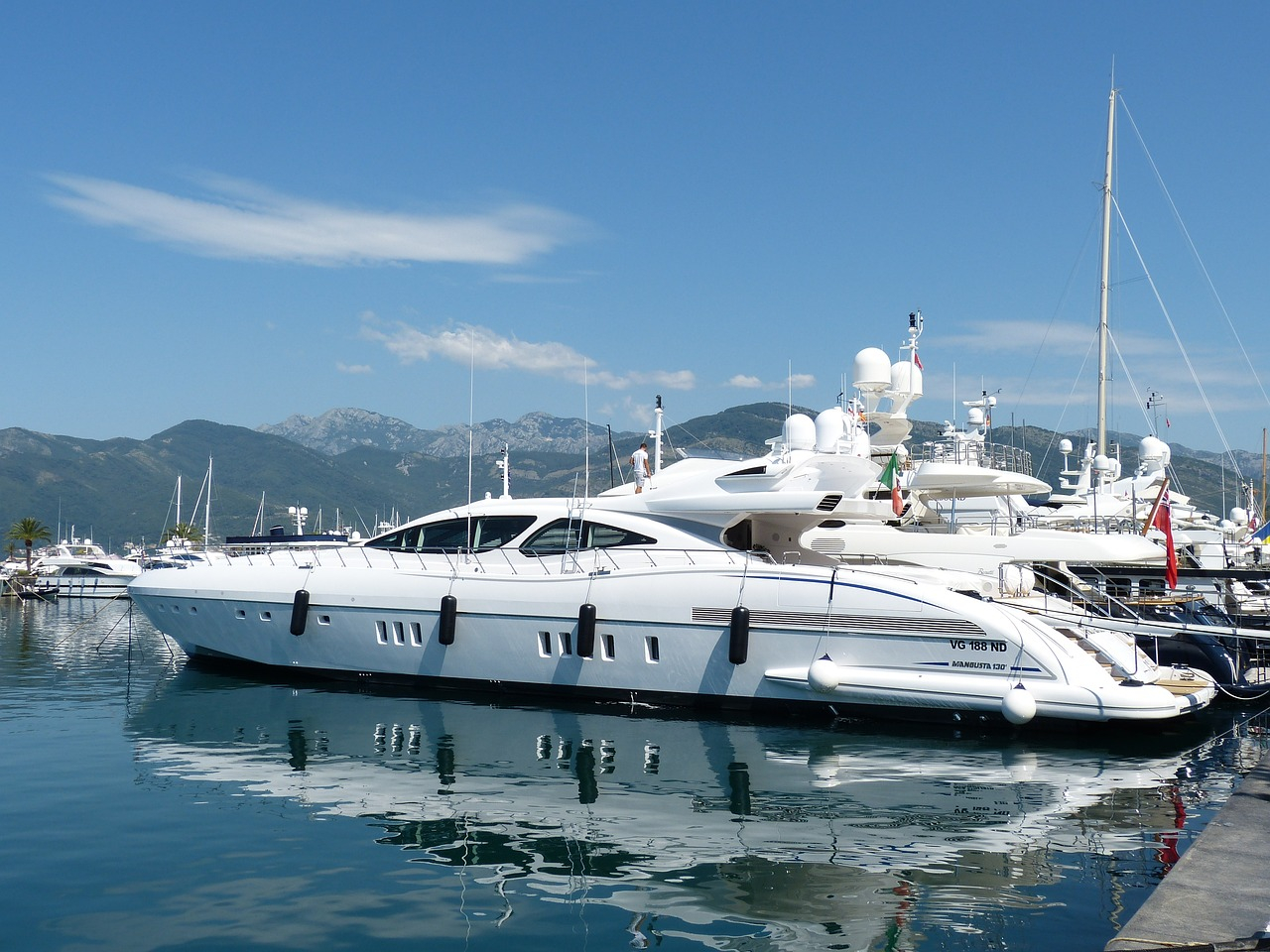 yacht charter